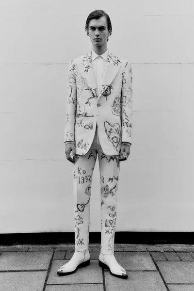 Look 19